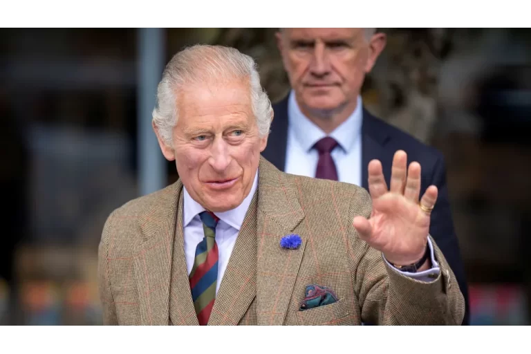 Rei Charles III é diagnosticado com câncer