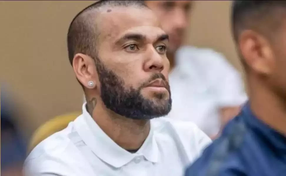 Daniel Alvez aguarda liberdade provisória após pagar 1 milhão de euros